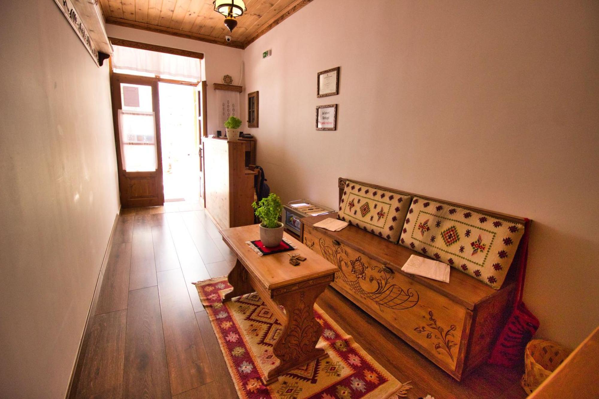 4 Rooms Gjirokastra 外观 照片